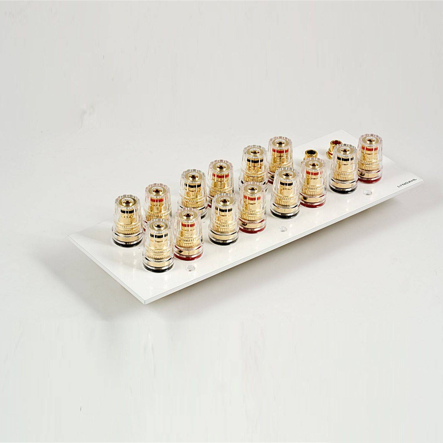 Lyndahl Highend Blenden für Lautsprecher und Surroundanlagen