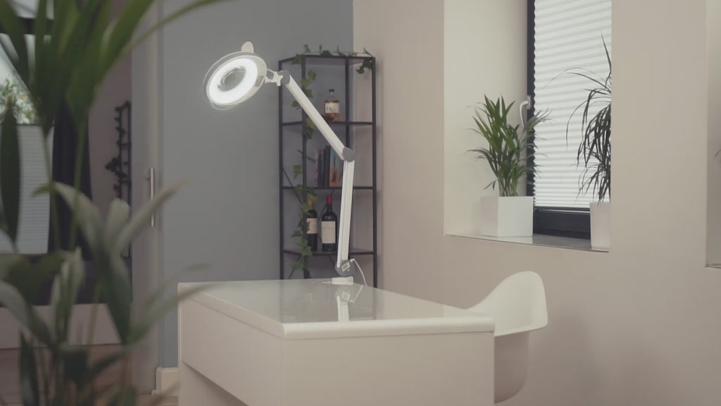 Lumeno LED Lupenleuchte Serie 8213/8215 mit 127 mm Linse und regulierbarer Helligkeit, Grau